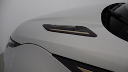 2023 (23) LAND ROVER RANGE ROVER EVOQUE 1.5 P300e R-Dynamic SE 5dr Auto 5240096