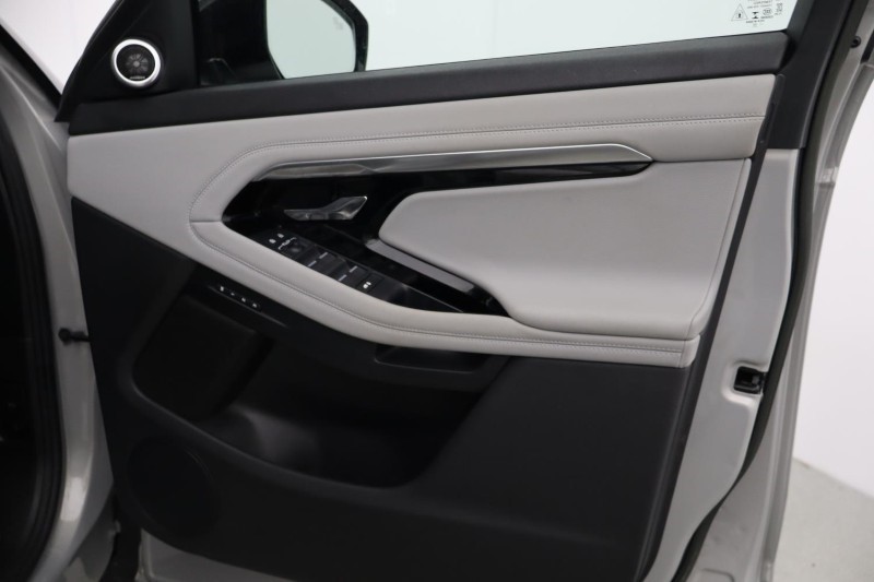 2023 (23) LAND ROVER RANGE ROVER EVOQUE 1.5 P300e R-Dynamic SE 5dr Auto 5240103