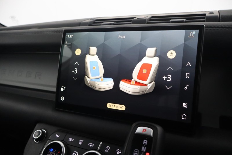 2023 (23) LAND ROVER DEFENDER 3.0 D250 X-Dynamic HSE 110 5dr Auto 5276650