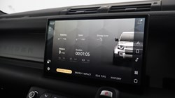 2023 (23) LAND ROVER DEFENDER 3.0 D250 X-Dynamic HSE 110 5dr Auto 5276653