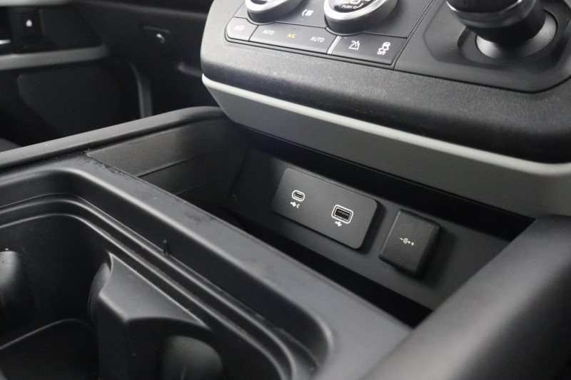 2023 (23) LAND ROVER DEFENDER 3.0 D250 X-Dynamic HSE 110 5dr Auto 5276663