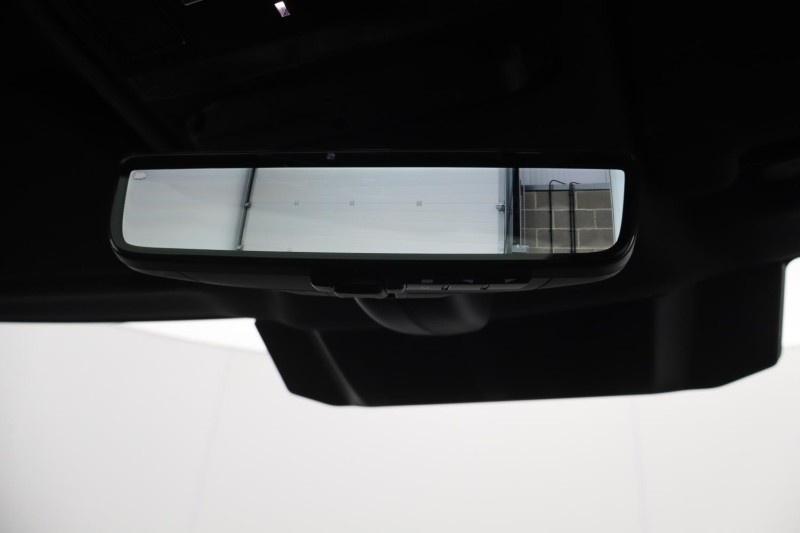 2023 (23) LAND ROVER DEFENDER 3.0 D250 X-Dynamic HSE 110 5dr Auto 5276660