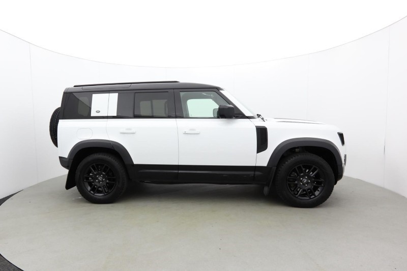 2023 (23) LAND ROVER DEFENDER 3.0 D250 X-Dynamic HSE 110 5dr Auto 5276597