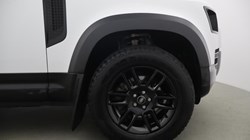 2023 (23) LAND ROVER DEFENDER 3.0 D250 X-Dynamic HSE 110 5dr Auto 5276621