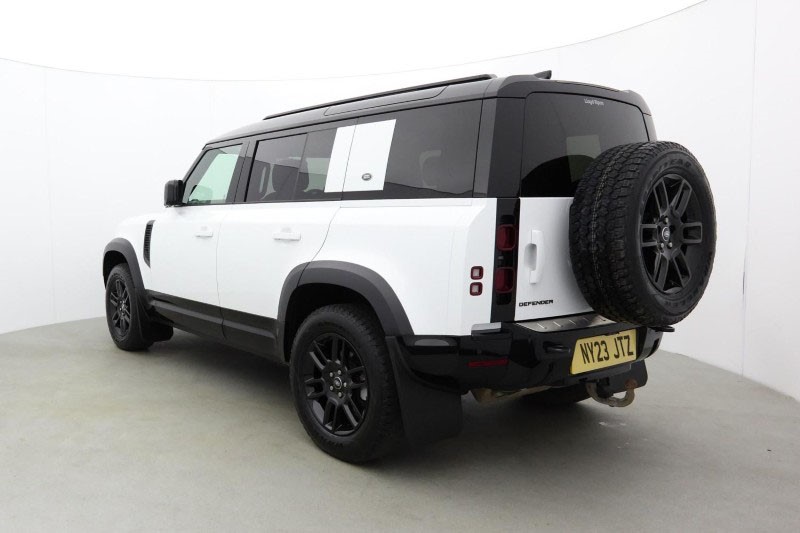 2023 (23) LAND ROVER DEFENDER 3.0 D250 X-Dynamic HSE 110 5dr Auto