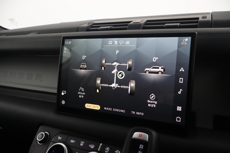 2023 (23) LAND ROVER DEFENDER 3.0 D250 X-Dynamic HSE 110 5dr Auto 5276651