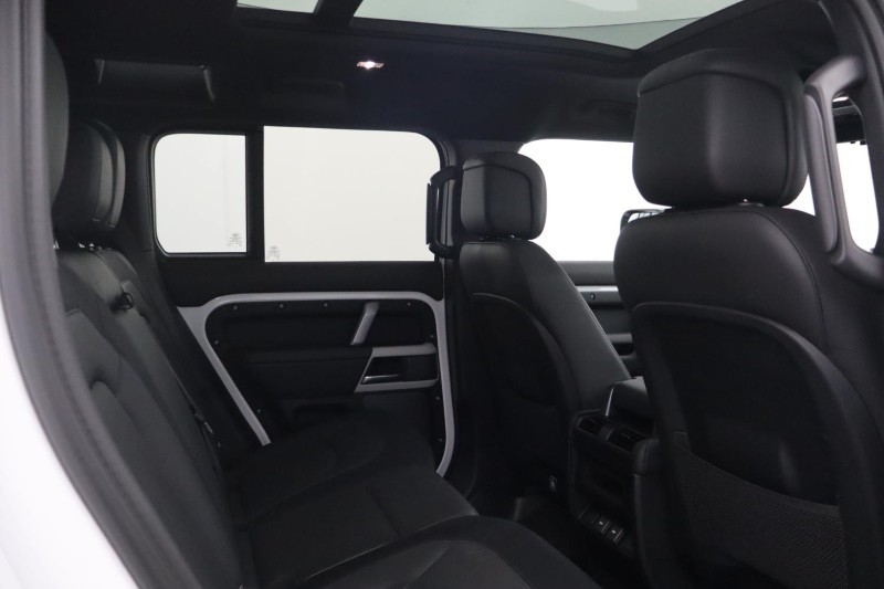 2023 (23) LAND ROVER DEFENDER 3.0 D250 X-Dynamic HSE 110 5dr Auto 5276618