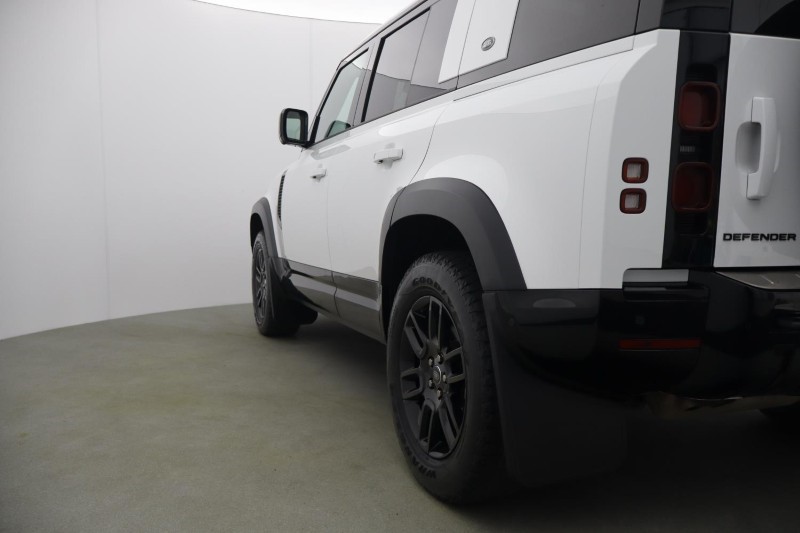 2023 (23) LAND ROVER DEFENDER 3.0 D250 X-Dynamic HSE 110 5dr Auto 5276603