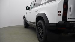 2023 (23) LAND ROVER DEFENDER 3.0 D250 X-Dynamic HSE 110 5dr Auto 5276603