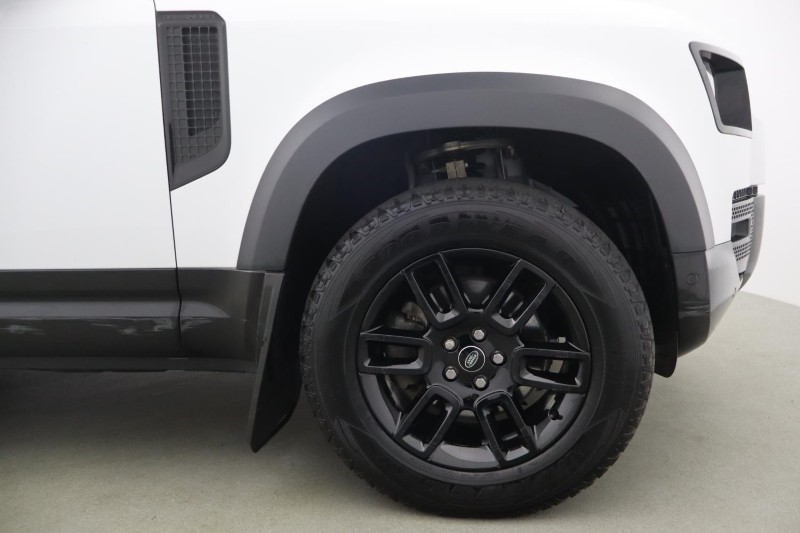 2023 (23) LAND ROVER DEFENDER 3.0 D250 X-Dynamic HSE 110 5dr Auto 5276622