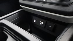 2021 (21) LAND ROVER DEFENDER 3.0 D200 110 5dr Auto 5232113