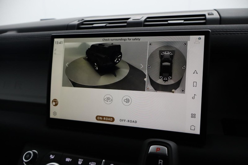 2021 (21) LAND ROVER DEFENDER 3.0 D200 110 5dr Auto 5232106