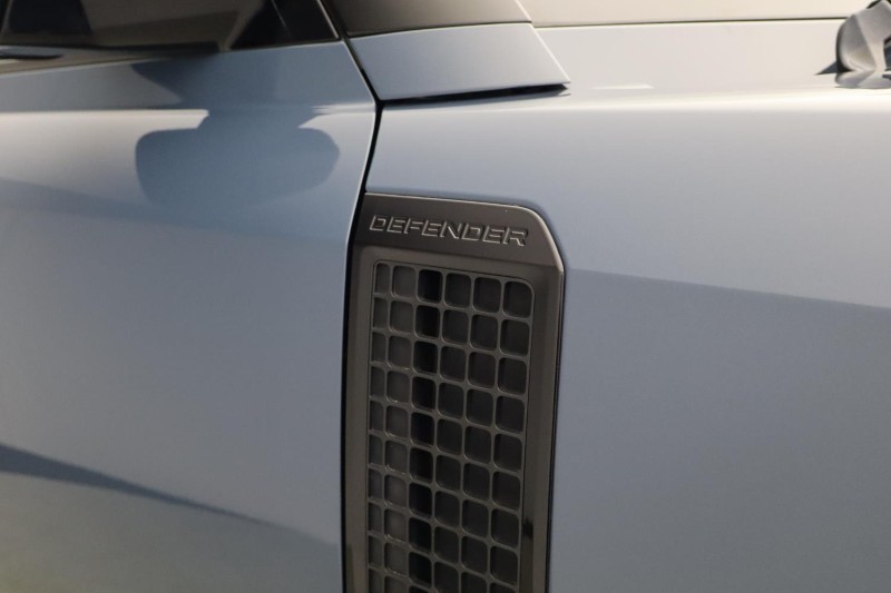 2021 (21) LAND ROVER DEFENDER 3.0 D200 110 5dr Auto 5232085