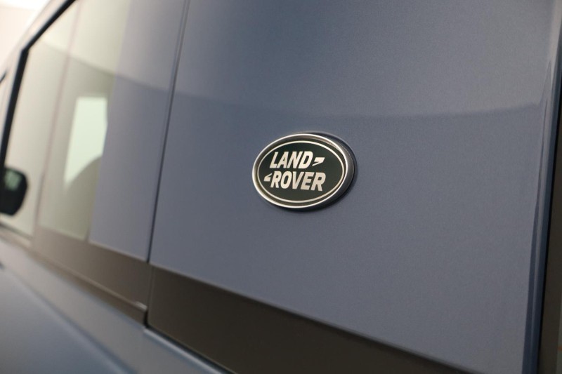 2021 (21) LAND ROVER DEFENDER 3.0 D200 110 5dr Auto 5232072