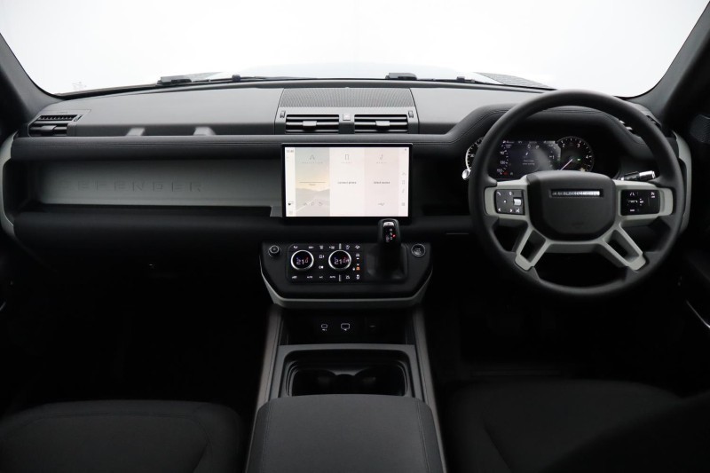 2021 (21) LAND ROVER DEFENDER 3.0 D200 110 5dr Auto 5232092