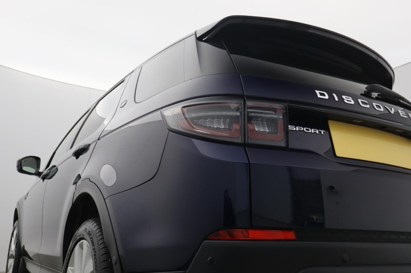 2020 (70) LAND ROVER DISCOVERY SPORT 2.0 D200 SE 5dr Auto 5260928