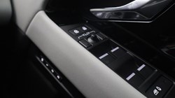 2026 (75) LAND ROVER RANGE ROVER EVOQUE 2.0 D200 Dynamic SE 5dr Auto 5259593