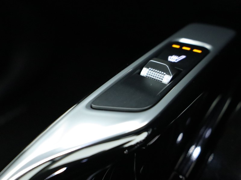 2024 (74) KIA SORENTO 1.6 T-GDi HEV 3 5dr Auto 4117500