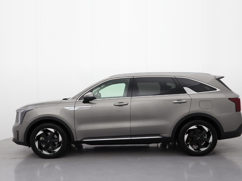 2024 (74) KIA SORENTO 1.6 T-GDi HEV 3 5dr Auto 4117472