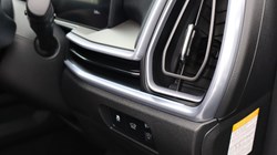 2024 (74) KIA SORENTO 1.6 T-GDi HEV 3 5dr Auto 4117491