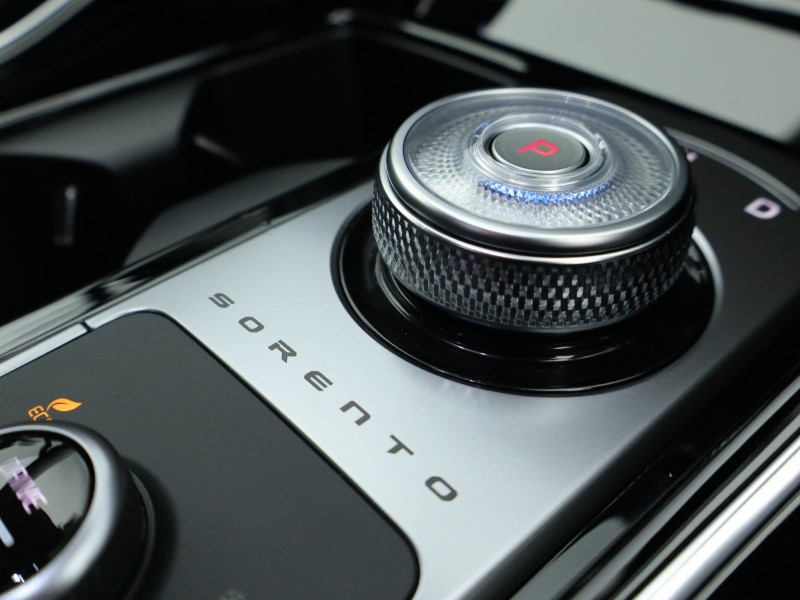 2024 (74) KIA SORENTO 1.6 T-GDi HEV 3 5dr Auto 4117501