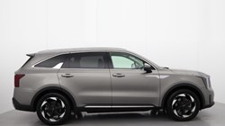 2024 (74) KIA SORENTO 1.6 T-GDi HEV 3 5dr Auto 4117473