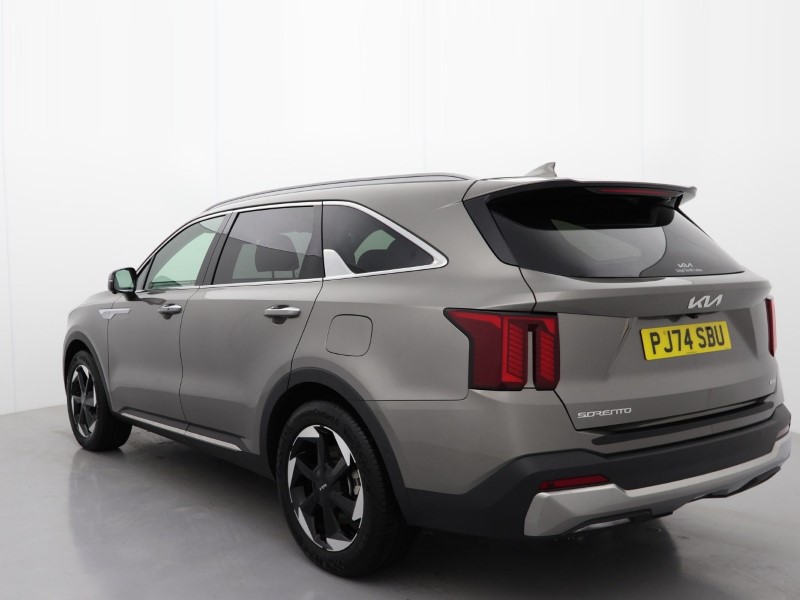 2024 (74) KIA SORENTO 1.6 T-GDi HEV 3 5dr Auto 4117474