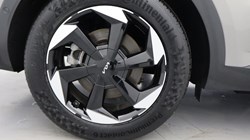 2024 (74) KIA SORENTO 1.6 T-GDi HEV 3 5dr Auto 4117478