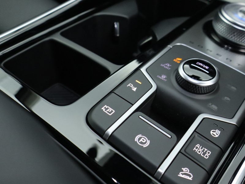 2024 (74) KIA SORENTO 1.6 T-GDi HEV 3 5dr Auto 4117503