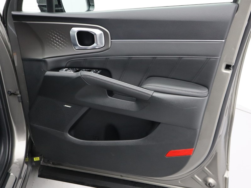 2024 (74) KIA SORENTO 1.6 T-GDi HEV 3 5dr Auto 4117486