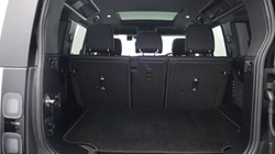 2026 (26) LAND ROVER DEFENDER 3.0 D250 X-Dynamic SE 110 5dr Auto 5814148
