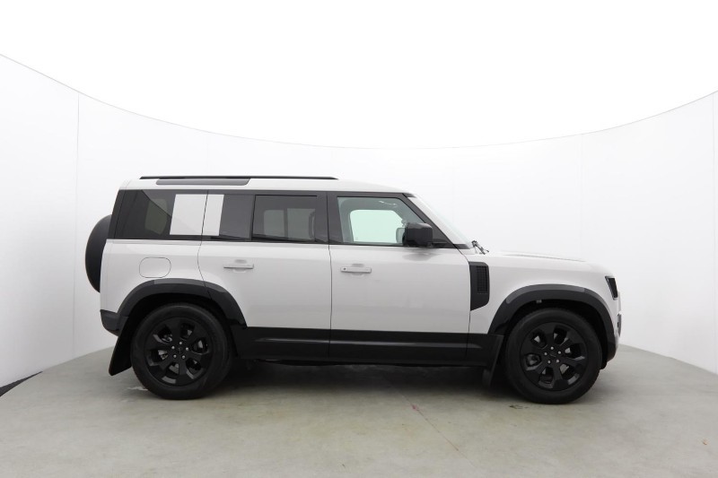 2026 (26) LAND ROVER DEFENDER 3.0 D250 X-Dynamic SE 110 5dr Auto 5814142