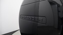 2026 (26) LAND ROVER DEFENDER 3.0 D250 X-Dynamic SE 110 5dr Auto 5814150