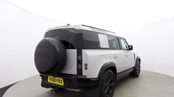 2026 (26) LAND ROVER DEFENDER 3.0 D250 X-Dynamic SE 110 5dr Auto 5814144