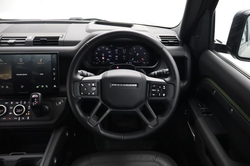 2026 (26) LAND ROVER DEFENDER 3.0 D350 X-Dynamic HSE 90 3dr Auto 5798451
