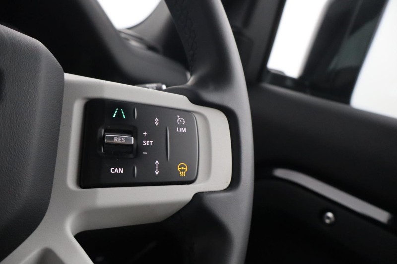 2025 (25) LAND ROVER COMMERCIAL DEFENDER 3.0 D250 Hard Top S Auto [3 Seat] 5279400