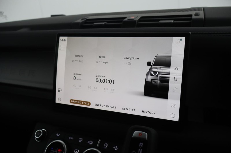 2025 (25) LAND ROVER COMMERCIAL DEFENDER 3.0 D250 Hard Top S Auto [3 Seat] 5279410