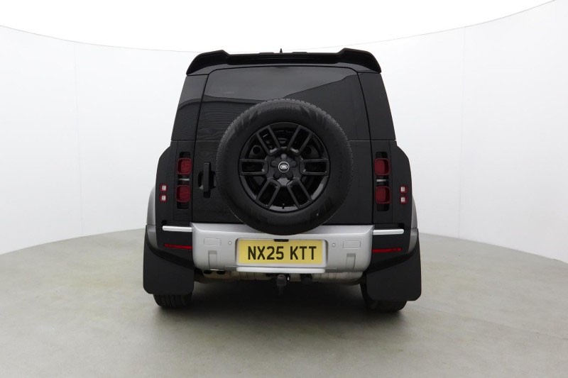 2025 (25) LAND ROVER COMMERCIAL DEFENDER 3.0 D250 Hard Top S Auto [3 Seat] 5279418