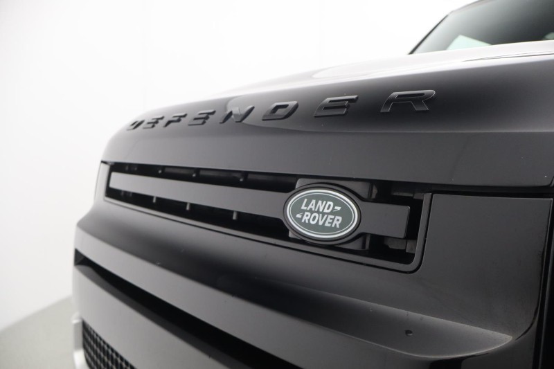 2025 (25) LAND ROVER COMMERCIAL DEFENDER 3.0 D250 Hard Top S Auto [3 Seat] 5279397