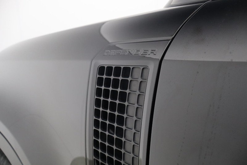 2025 (25) LAND ROVER COMMERCIAL DEFENDER 3.0 D250 Hard Top S Auto [3 Seat] 5279378