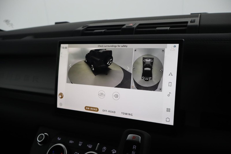 2025 (25) LAND ROVER COMMERCIAL DEFENDER 3.0 D250 Hard Top S Auto [3 Seat] 5279403