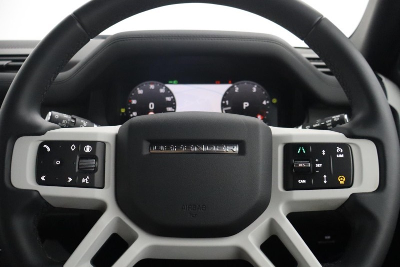 2025 (25) LAND ROVER COMMERCIAL DEFENDER 3.0 D250 Hard Top S Auto [3 Seat] 5279412