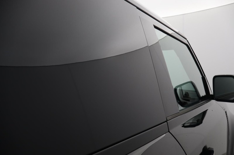 2025 (25) LAND ROVER COMMERCIAL DEFENDER 3.0 D250 Hard Top S Auto [3 Seat] 5279381