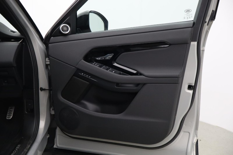 2024 (24) LAND ROVER RANGE ROVER EVOQUE 2.0 D200 Dynamic SE 5dr Auto 5316747