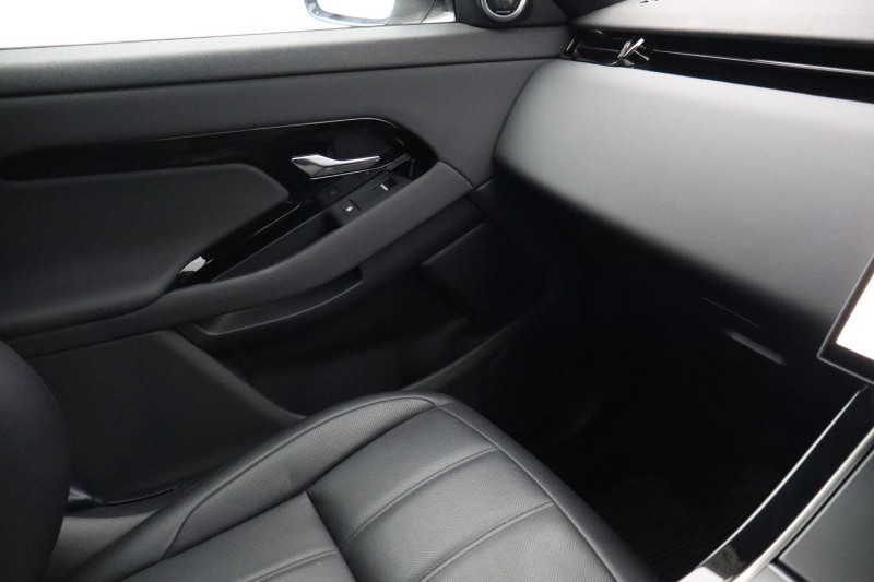 2024 (24) LAND ROVER RANGE ROVER EVOQUE 2.0 D200 Dynamic SE 5dr Auto 5316780