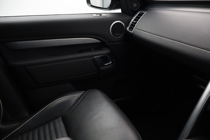 2023 (23) LAND ROVER DISCOVERY 3.0 D300 R-Dynamic HSE 5dr Auto 5293226