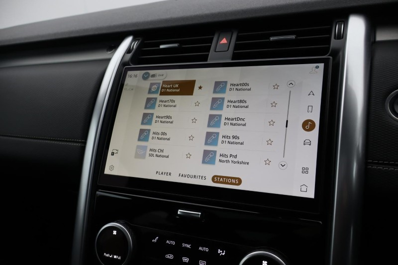 2023 (23) LAND ROVER DISCOVERY 3.0 D300 R-Dynamic HSE 5dr Auto 5293203