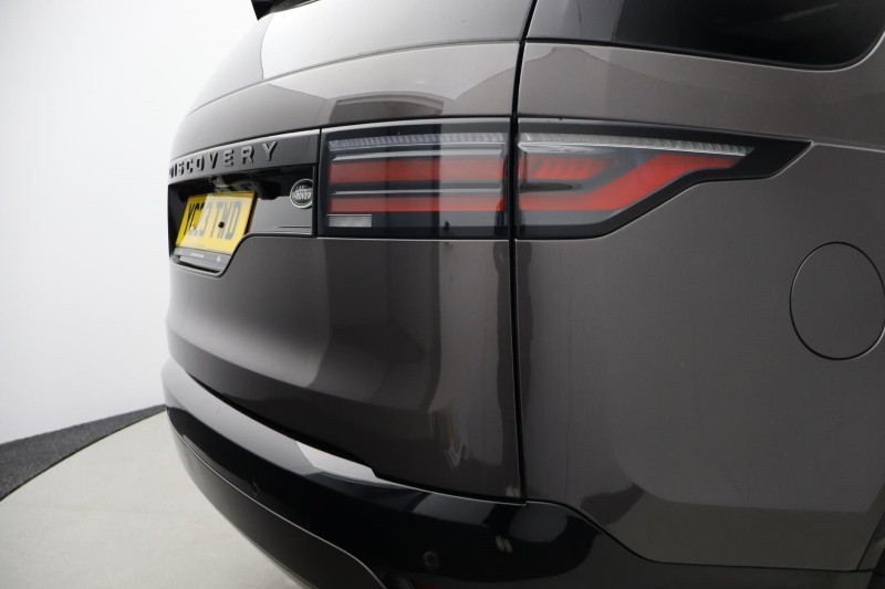 2023 (23) LAND ROVER DISCOVERY 3.0 D300 R-Dynamic HSE 5dr Auto 5293174