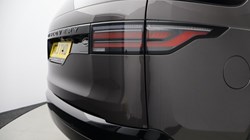 2023 (23) LAND ROVER DISCOVERY 3.0 D300 R-Dynamic HSE 5dr Auto 5293174