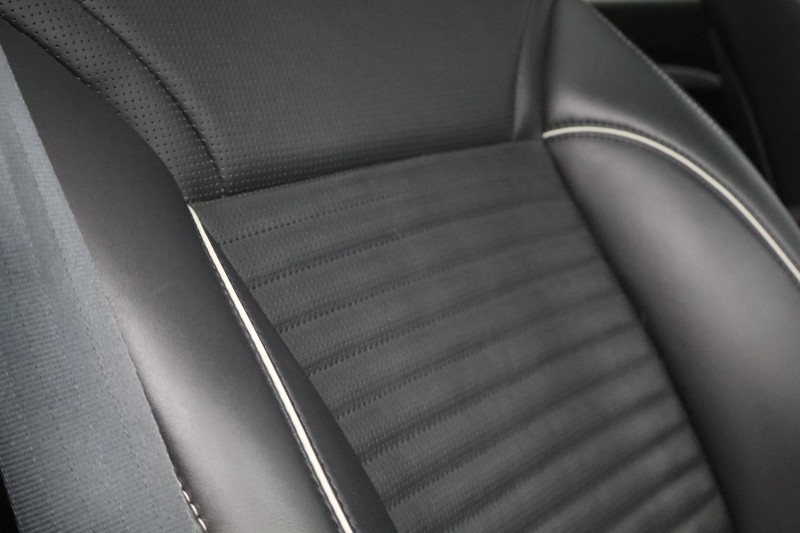 2023 (23) LAND ROVER DISCOVERY 3.0 D300 R-Dynamic HSE 5dr Auto 5293194